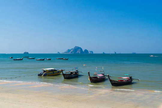 from Ao Nang beach, Por Da island is not far