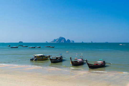 from Ao Nang beach, Por Da island is not far