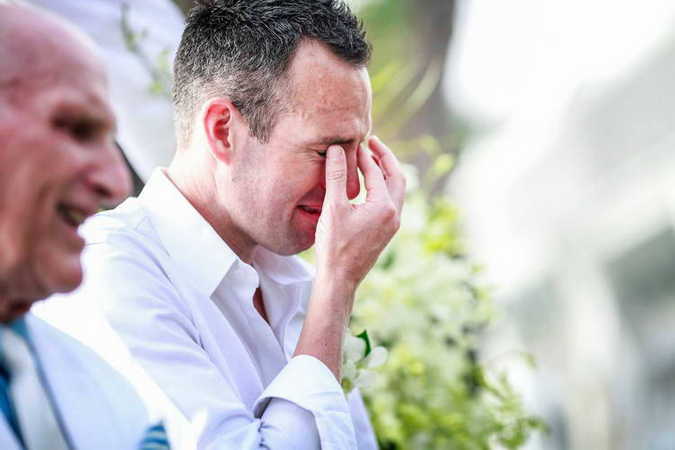 the groom crying  went saw his bride for the first time is one of the best moment, captured by Thomas Krabi wedding photographer