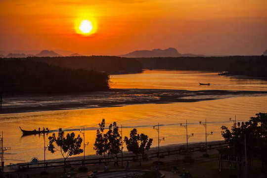 sunrise at Chao Fa pier in Krabi town