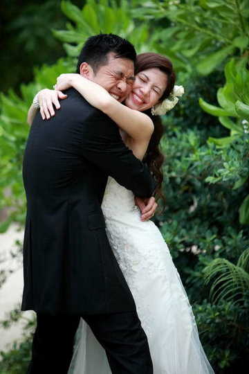 funny moment of the wedding couple before party start, shooting by Krabi photographer